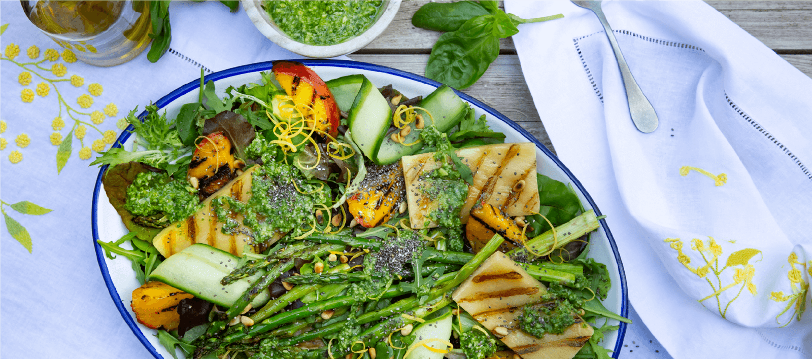 recipe image Aspargessalat med Ferskner