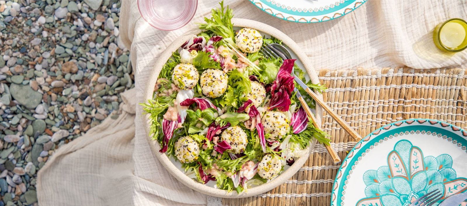 recipe image Grüner Salat mit Creamy Bällchen​