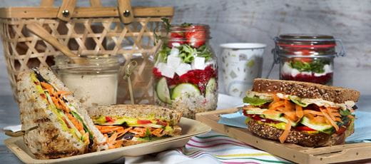 recipe image Mini Hummus Sandwiches