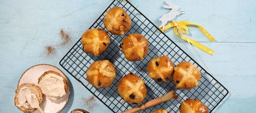 recipe image Vegan Hot Cross Buns