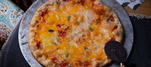 recipe image Quatro ‘Formaggi’ Pizza