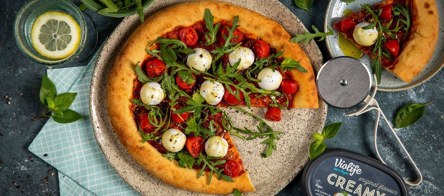 recipe image Creamy 'Caprese' Pizza