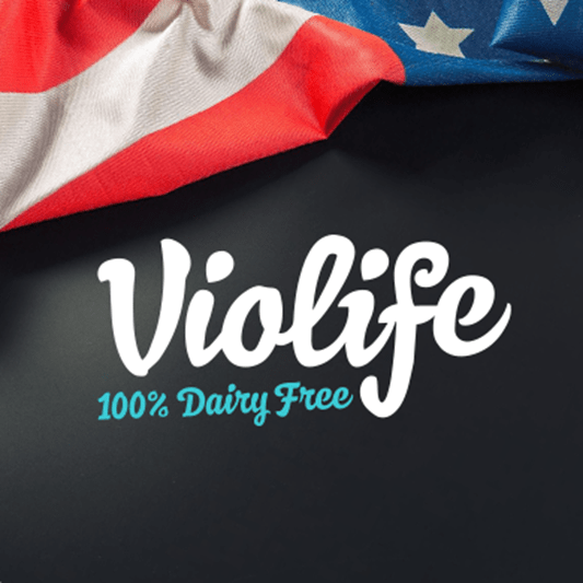 Drapeau des États‑Unis et logo Violife – 100 % sans produits laitiers