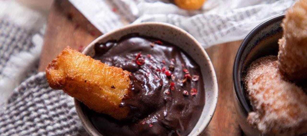 recipe image Churros (španielske šišky) s dipom